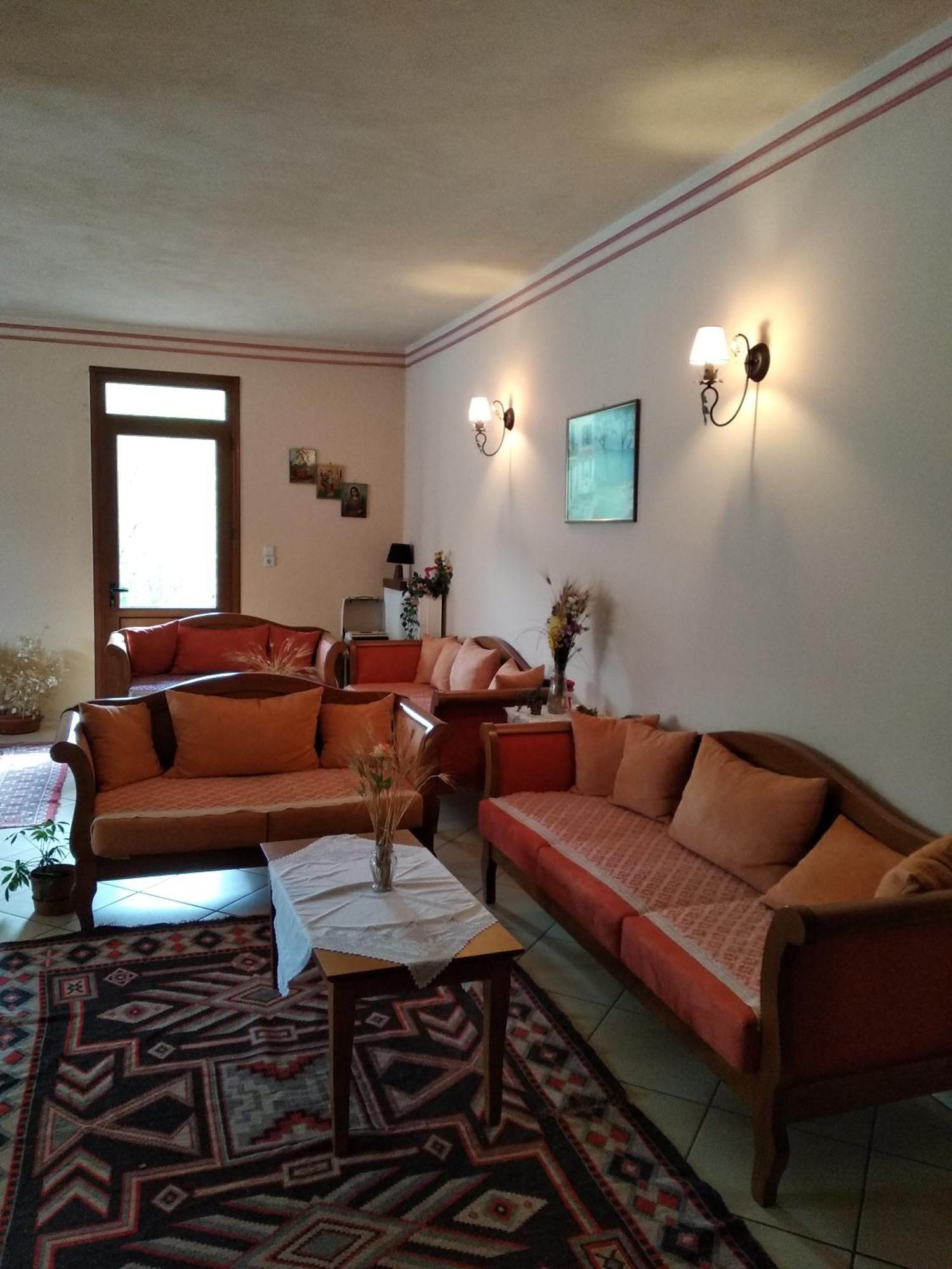 To Spiti Tis Irinis Hotel Vytina Exterior foto